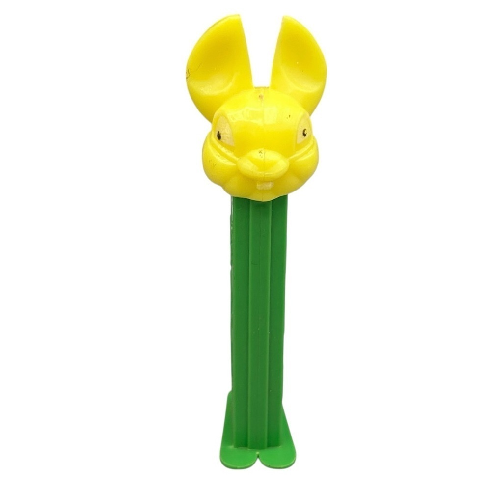 Vintage PEZ Mouse Dispenser Yellow Green Yugoslavia Collectible
